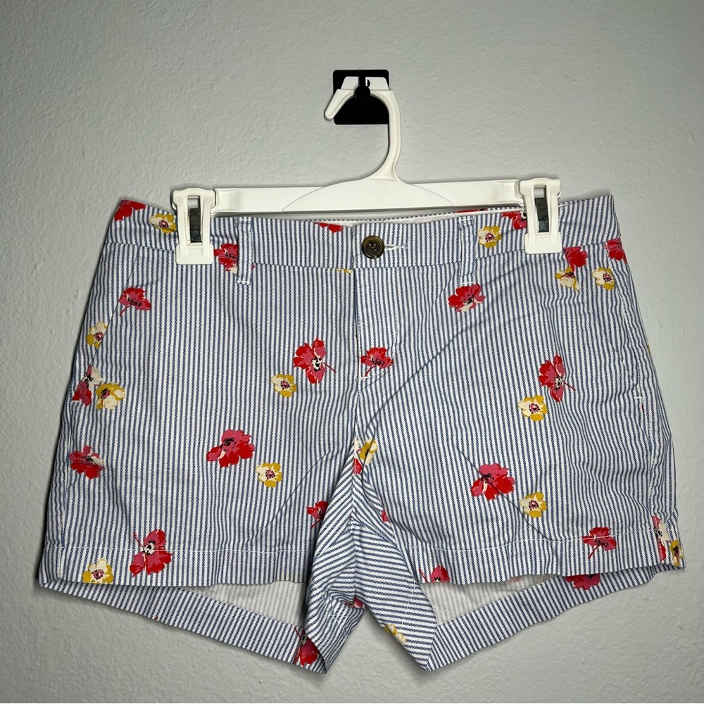 Old Navy Blue Striped Floral Women's Shorts